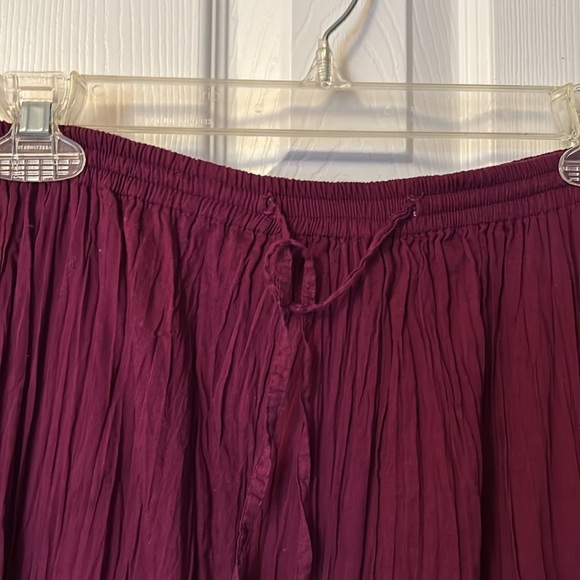 Plum broomstick skirt - Picture 3 of 4